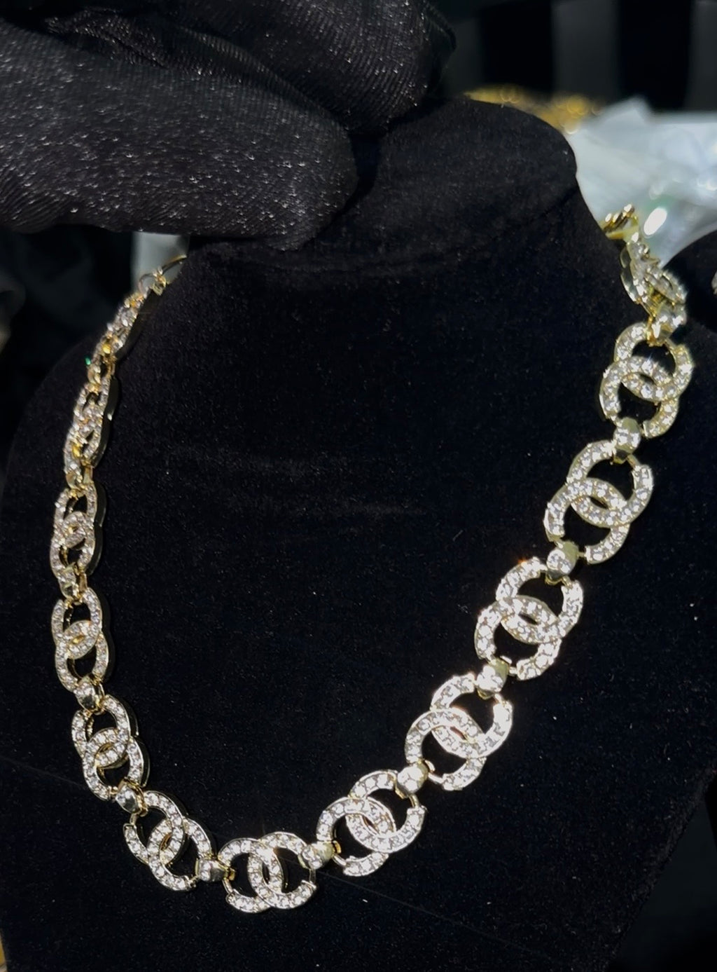 Diamond Link “CC” Luxe