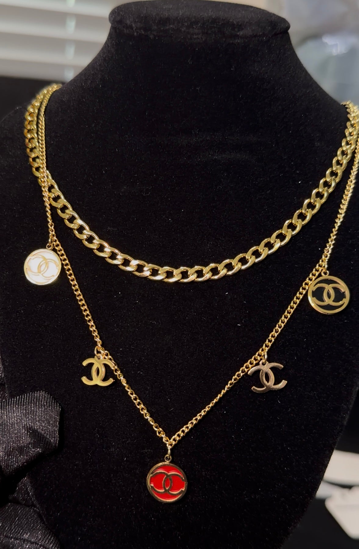 Luxe Trio “CC” Chain