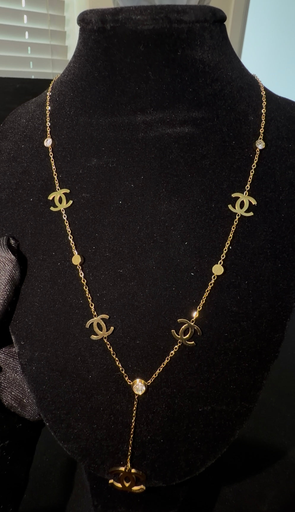 The Essence “CC” Chain